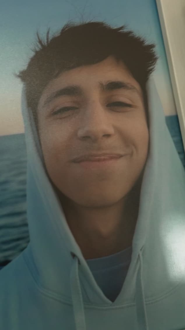 Photo du jeune homme décédé tragiquement du mélange de Red Bull et d'un médicament.