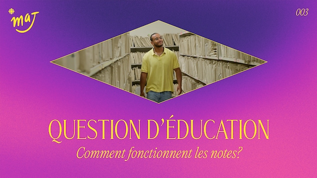 Une photo de Karl-Antoine Suprice dans une pièce contenant de nombreux dossiers à côté du texte “Question d’éducation”, “Comment fonctionne l’évaluation?” et le logo de MAJ.
