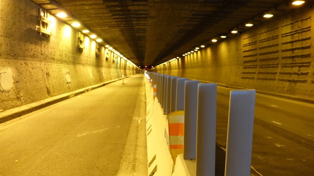 L'intérieur du pont-tunnel.