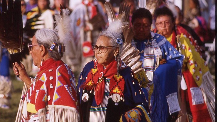 Mujeres indígenas mayores.
