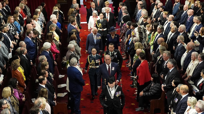 L'arrivée du couple royal au Sénat.