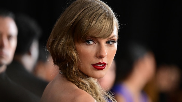 Taylor Swift à son arrivée aux prix Grammy le 4 février 2024.