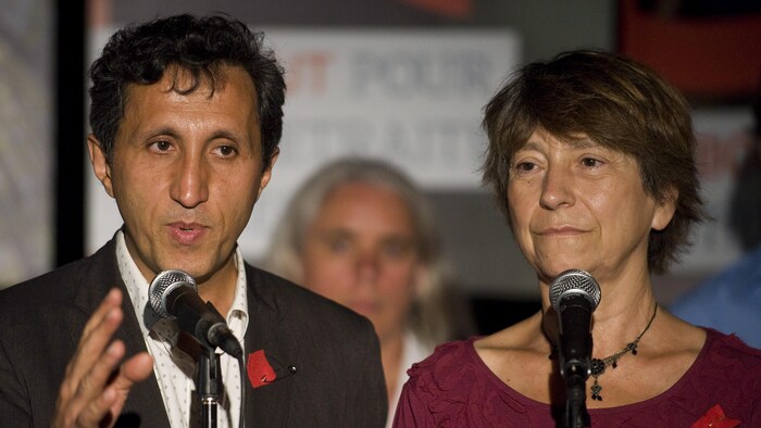 Amir Khadir et Françoise David s’adressent aux électeurs lors du lancement de la campagne de Québec solidaire.