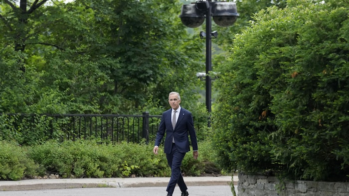 Mark Carney à son arrivée au 24 Sussex, vendredi.
