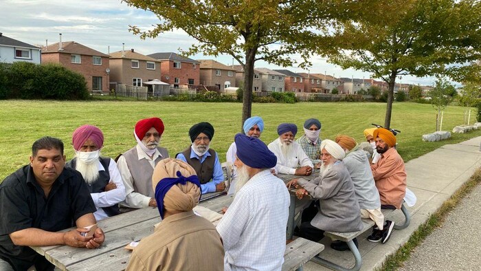 ਪੰਜਾਬੀ ਮੂਲ ਦੇ ਵਿਅਕਤੀਆਂ ਦੀ ਬੈਠਕ ਵਿੱਚ ਸਿਆਸਤ ਬਾਰੇ ਚਰਚਾ ਹੋਣਾ ਆਮ ਗੱਲ ਹੈ