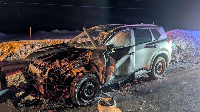 Une voiture accidentée.