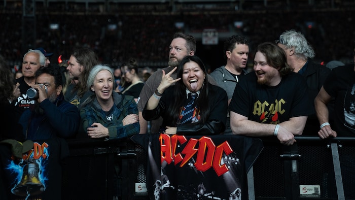 AC/DC électrise Vancouver lors de son unique concert au Canada | Radio ...