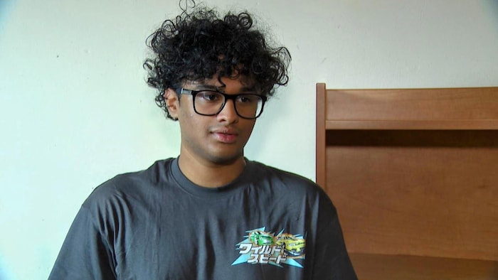 Aditya Panicker dans son dortoir.