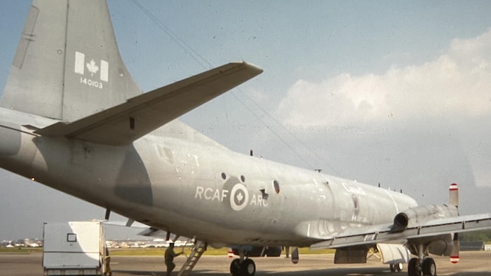 A Canadian Forces CP-140 Aurora on the runway.