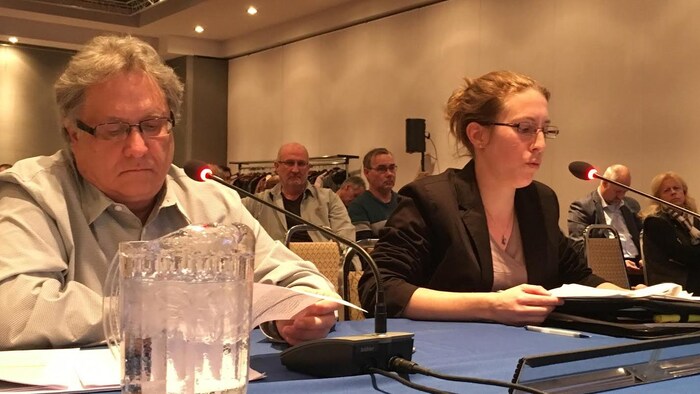 Laurent Lord et Clémentine Cornille, du Conseil régional en environnement de l'Abitibi-Témiscamingue (CREAT)