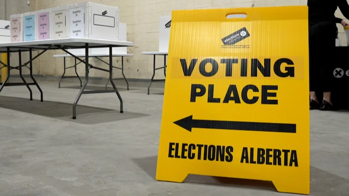 Bureaux de vote albertain.