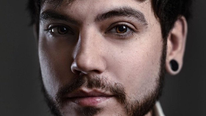 Une photo portrait d'Alexandre David-Gagnon.