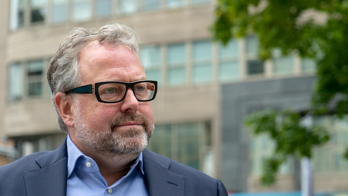 Plan rapproché d'Alexandre Taillefer.