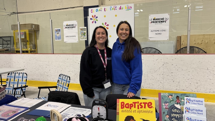 Alexia Gagon, agente de soutien communautaire, et Audray-Ann Bourgoin, directrice par intérim chez Autisme Côte-Nord.