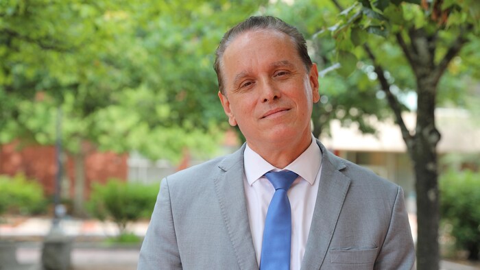 Des patients du Dr Alier Marrero devant un choix difficile | Radio-Canada