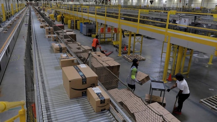 Un entrepôt d'Amazon. 
