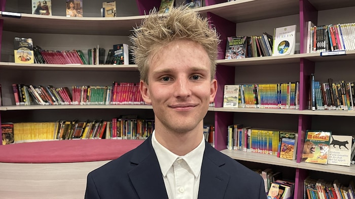 Ambroise Lafay, du Lycée international de Calgary, pose pour la photo.