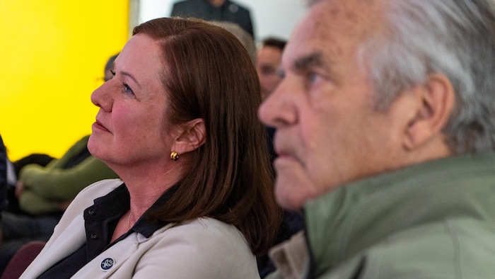 Amélie Dionne et son père Jean-Guy Dionne. 