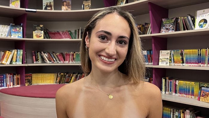Anaïs-Kouri, du Lycée international de Calgary, pose pour la photo.