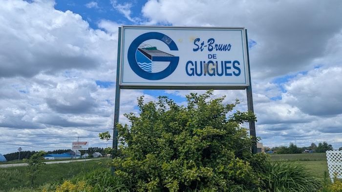 Le panneau d'entrée de la municipalité