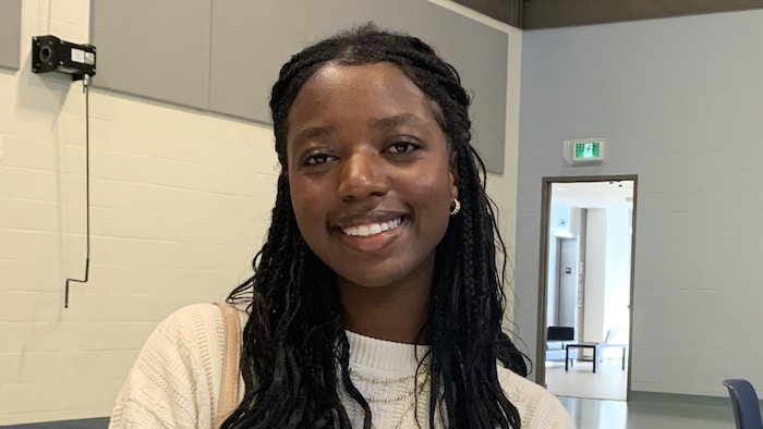 Un portrait d'Andrelle Mboudjeke.