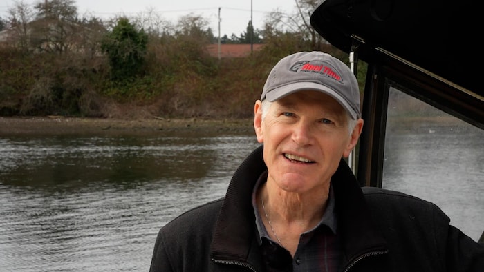 Andrew Turkstra sur son bateau.