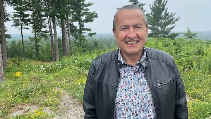 Angus Toulouse est le chef de Sagamok Anishnawbek.