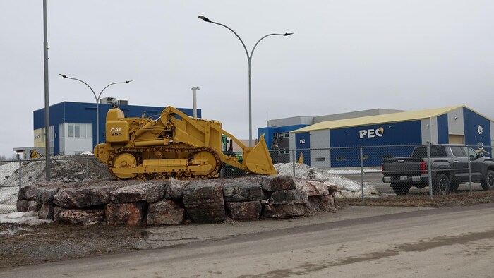 Les locaux et de l'équipement des Entreprises PEC.