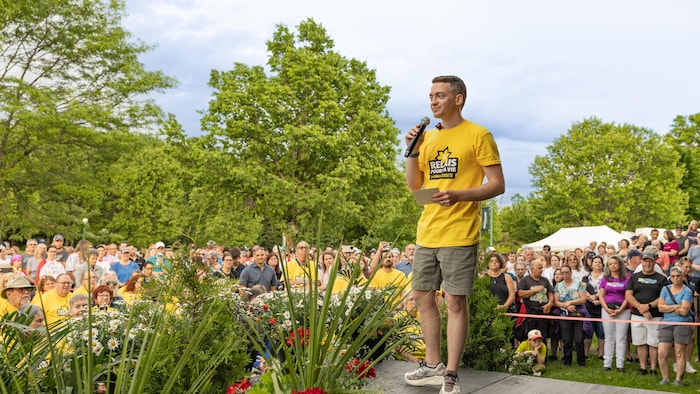 Anthony Vallée a décidé de devenir ambassadeur de la Société canadienne du cancer pour sensibiliser la population à l'exposition aux rayons UV.  