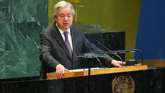 Antonio Guterres prend la parole au siège des Nations unies.