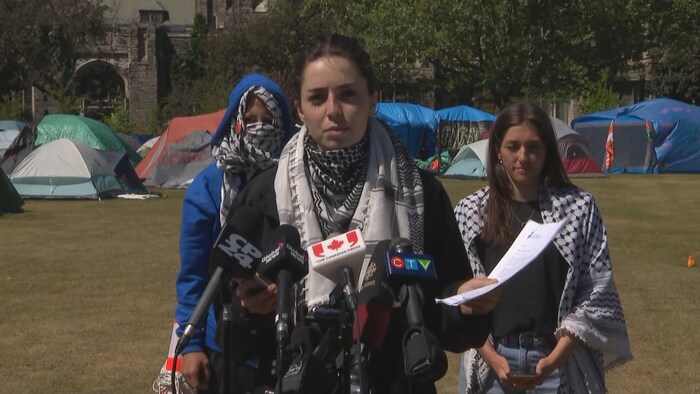 Campement propalestinien à UofT : des avis d’entrée sans autorisation ...