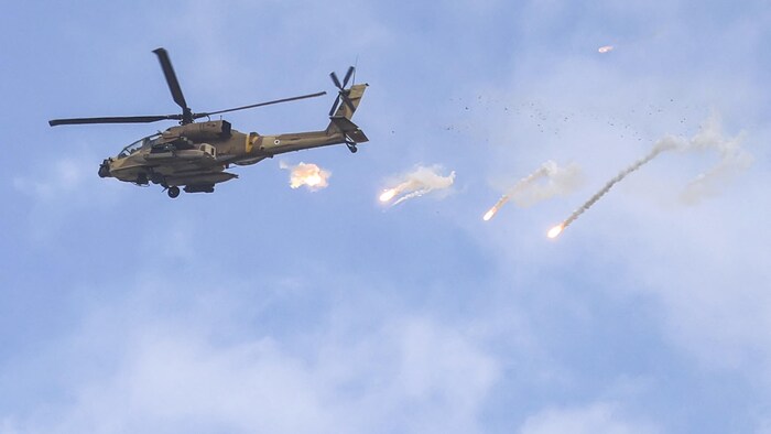 Washington approuve la vente de 96 hélicoptères d'attaque Apache à la  Pologne, Guerre en Ukraine
