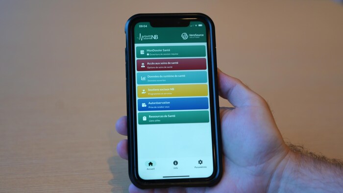 L'application est en marche sur un téléphone intelligent.