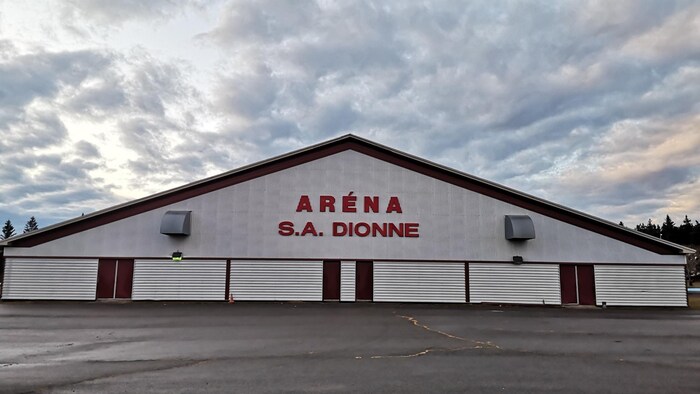 L'aréna S.A. Dionne, à Tracadie.