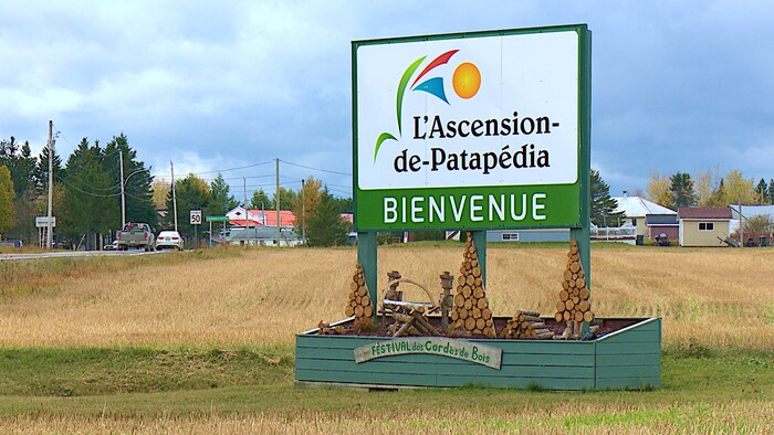 Pancarte souhaitant la bienvenue à L’Ascension-de-Patapédia.