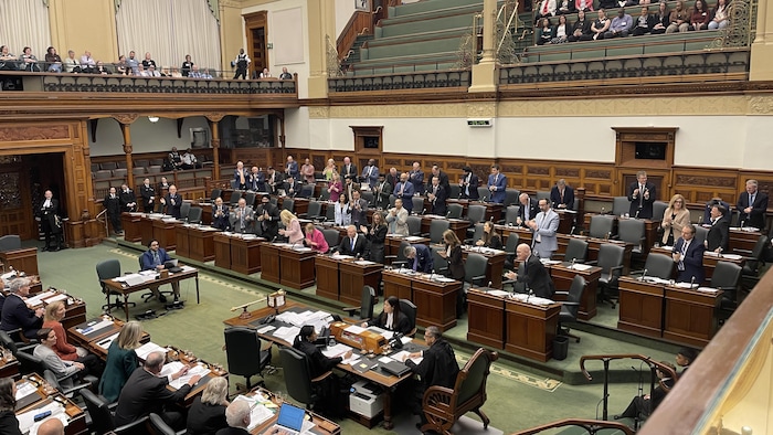 Les députés en plein débat à l’Assemblée législative.