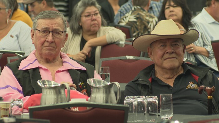 Des dizaines de personnes ont pris part à l'assemblée générale de la Nation métisse de l'Alberta de 2022.