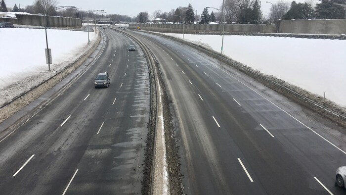 L'autoroute 19, vue du viaduc de la Concorde.