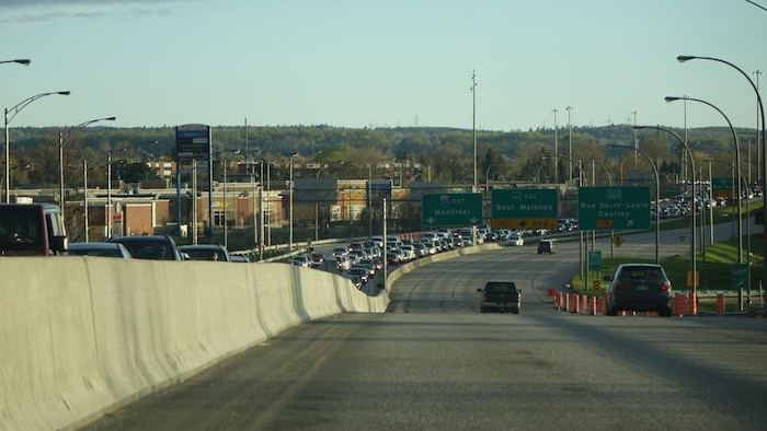L'autoroute 50 est rouverte entre la rue Montcalm et le pont des