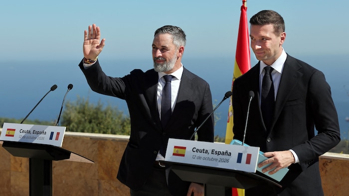 Santiago Abascal (à gauche) et Jordan Bardella (à droite).