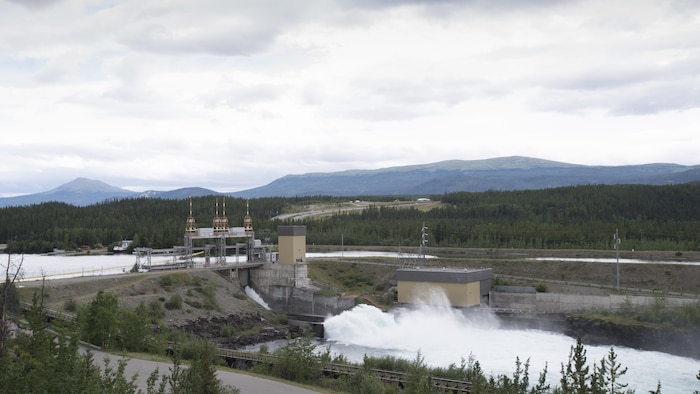 Le barrage hydroélectrique de Whitehorse.
