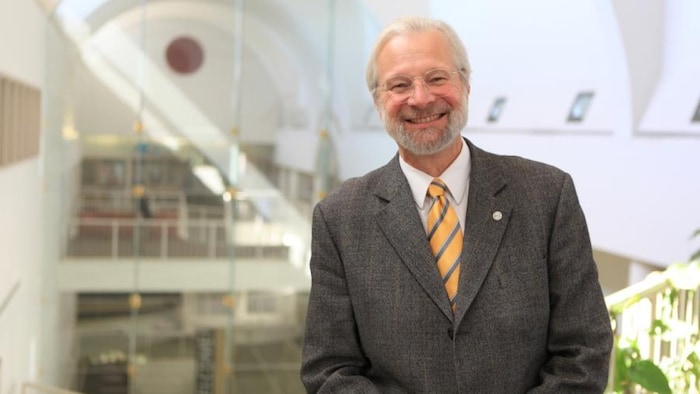 Le directeur de l'Institut des transports de l'Université du Manitoba à l'Asper School of Business, Barry Prentice.