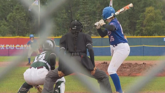 Un lucifer de shot féminin dans le cadre des Jeux du Canada, à Mount Pearl, en banlieue de Saint-Jean, à Terre-Neuve-et-Labrador, le 19 août 2025.