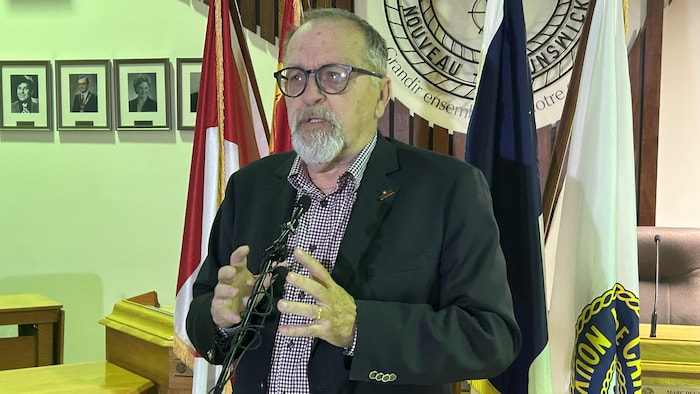 Le maire de Caraquet, Bernard Thériault.