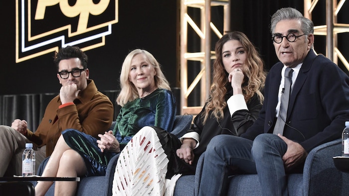 Distribution De Bienvenue à Schitt's Creek Les sept de Chicago et Bienvenue à Schitt's Creek récompensés aux prix