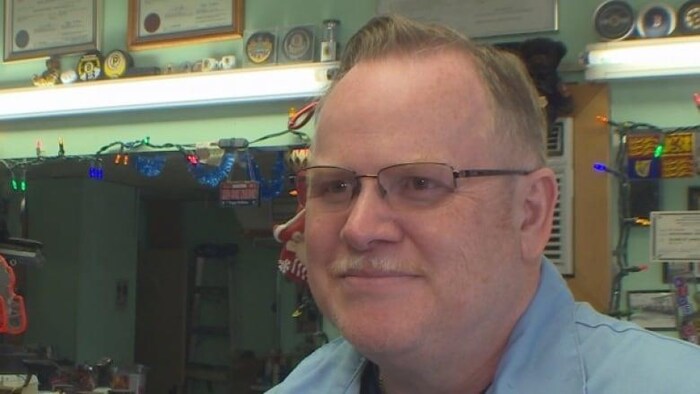 Blaine Harris, de l'Association des barbiers du Nouveau-Brunswick