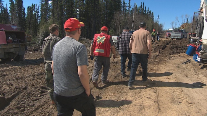 Le 26 mai dernier, dans le secteur Chute-des-Passes, au Saguenay–Lac-Saint-Jean, des gardiens du territoire ont demandé à des entrepreneurs forestiers de cesser leurs activités en forêt.