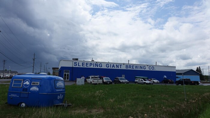 Les locaux de la brasserie Sleeping Giant de Thunder Bay