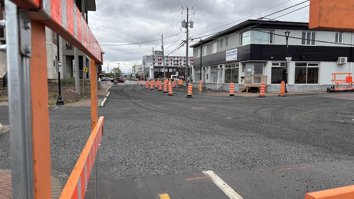 Un chantier de conduites sanitaires.
