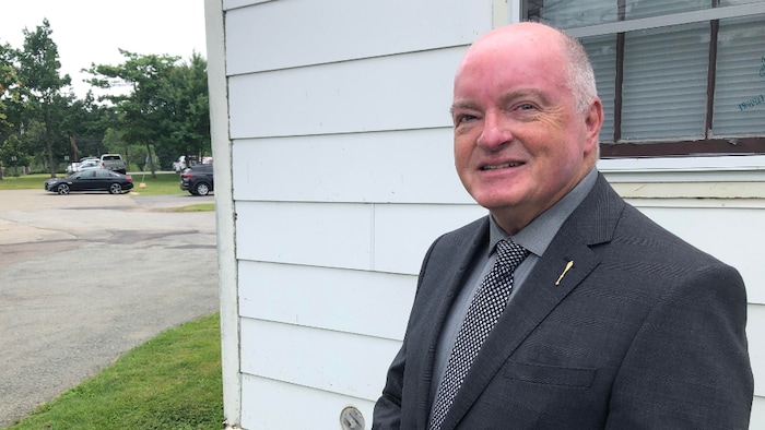 Le ministre de la Santé du Nouveau-Brunswick, Bruce Fitch, de passage à Saint-Jean le 25 juillet 2022.